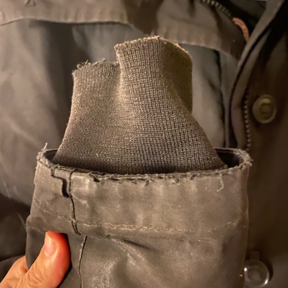 Canada Goose Montebello Parka Size Medium - Picture 8 of 11